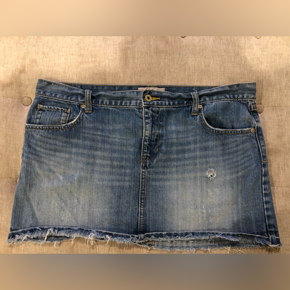 Old Navy Women’s size 14 jean skirt